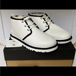 UGG Neumel M/1133777 Mens White Black Leather Wool Sockliner Chukka Boots SZ 9
